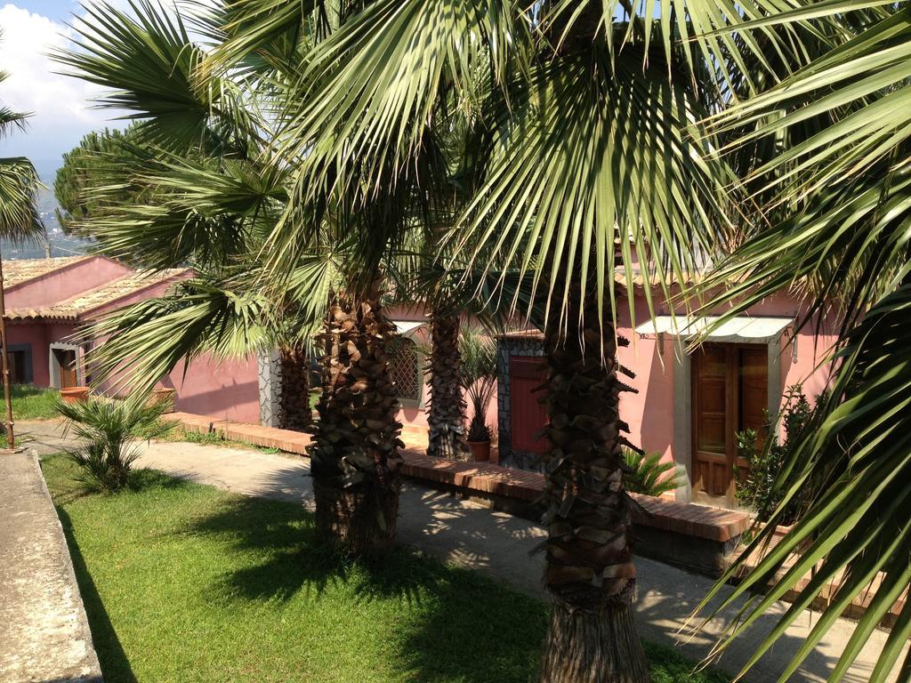 Villa Del Nespolo Фьюмефреддо-ди-Сицилия Экстерьер фото