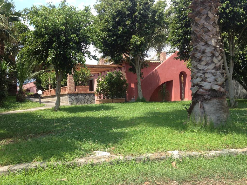 Villa Del Nespolo Фьюмефреддо-ди-Сицилия Экстерьер фото